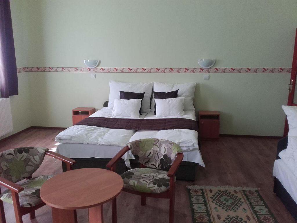 Réka Vendéghàz Hotel Tokaj Exterior foto